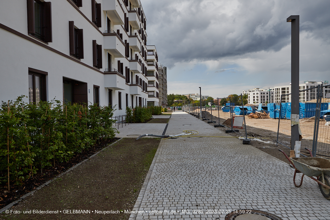 25.07.2023 - Rundgang im Alexisquartier in Neuperlach